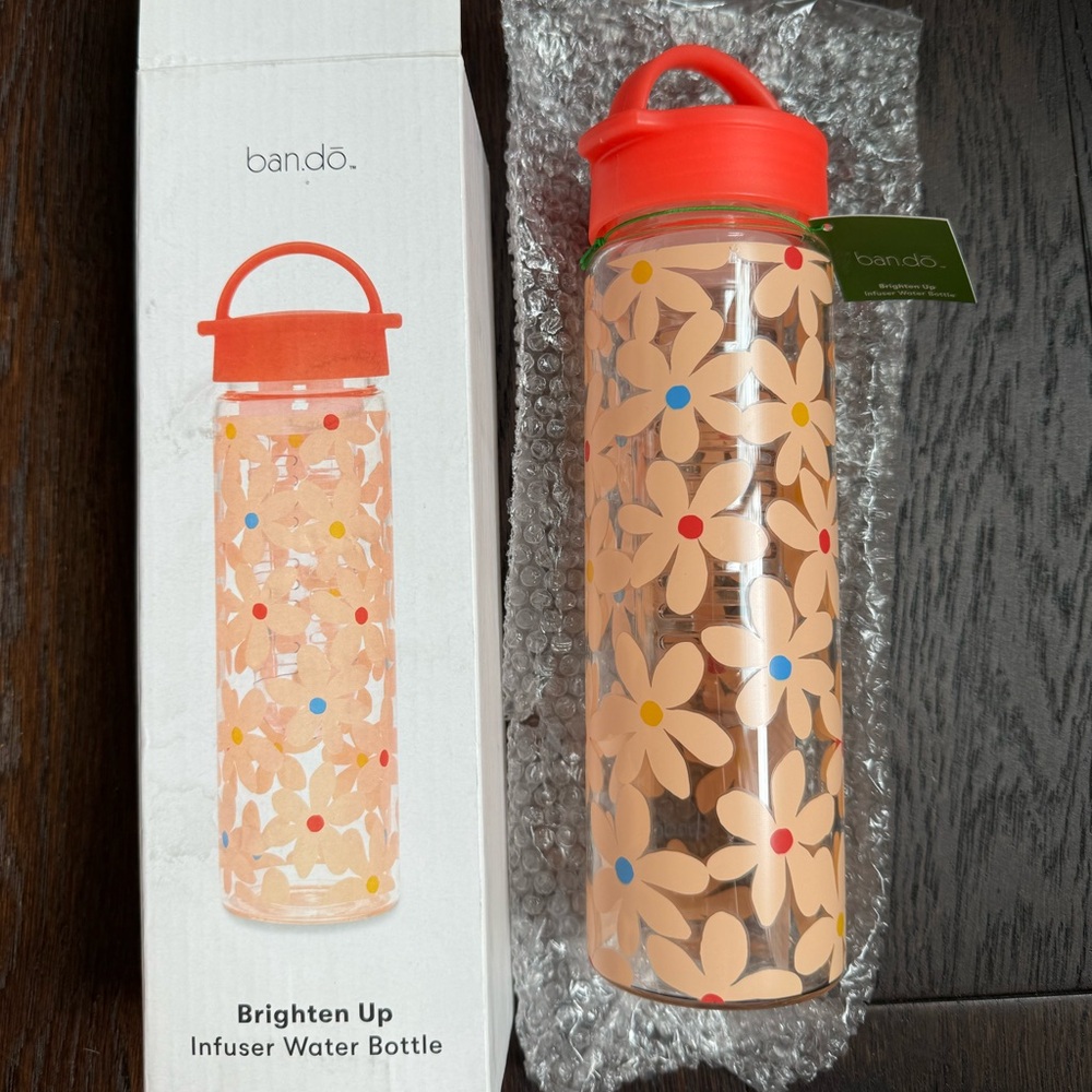 ban.do Brighten Up Infuser Water Bottle - Daises